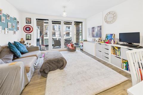 1 bedroom apartment for sale, 8 Hewitts Way, Walton on Thames