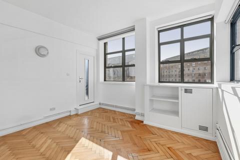 2 bedroom flat to rent, 25 Grove House 11-20 Tudor Grove