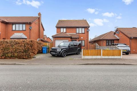 3 bedroom detached house for sale, Castle Green, Westbrook, WA5