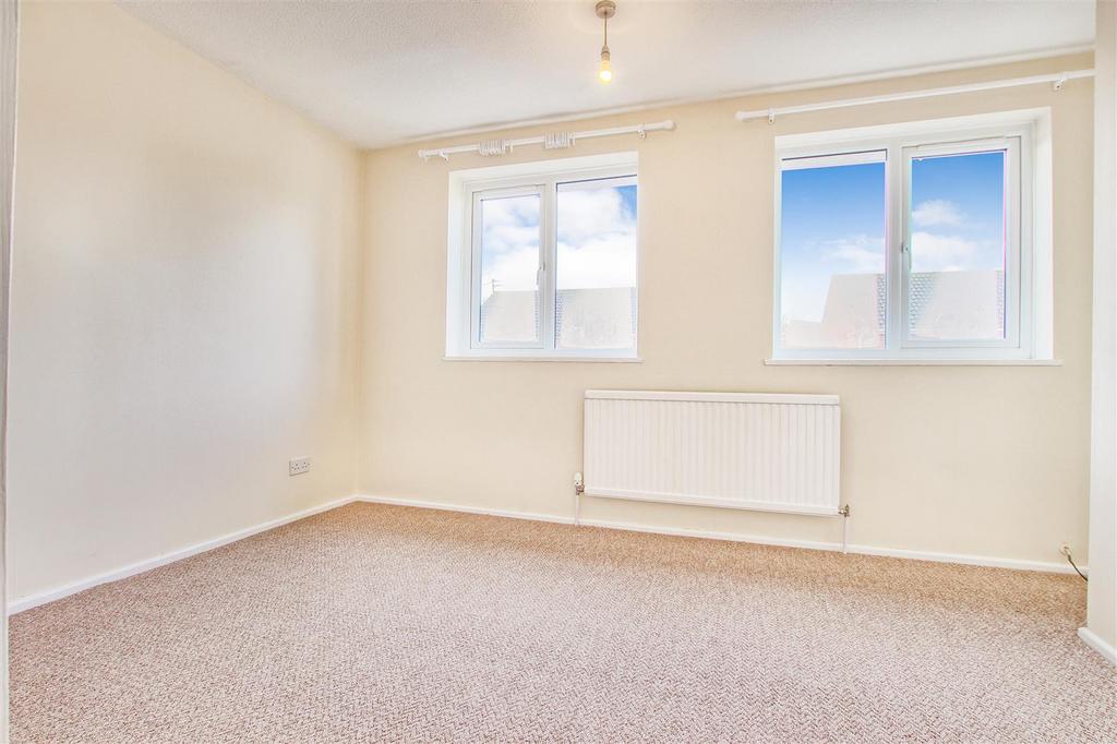 Bedroom 1 - 2.jpg