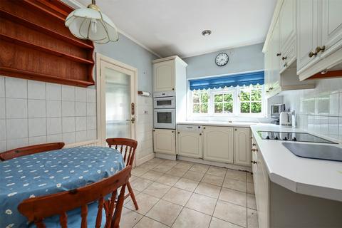 4 bedroom detached house for sale, Dinorben Beeches, Hampshire GU52