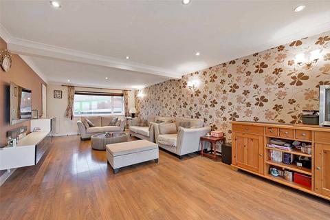4 bedroom detached house for sale, Gilman Crescent, Windsor, Berkshire, SL4
