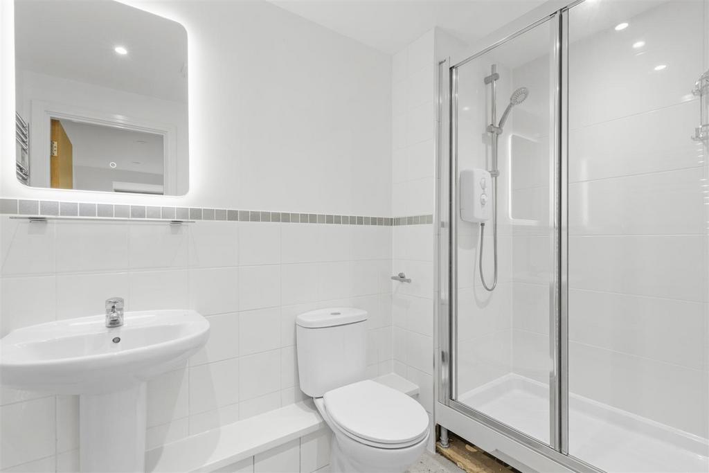 14 Clement Court, St. Marks Close, HP13 6 HQ-11.jpg
