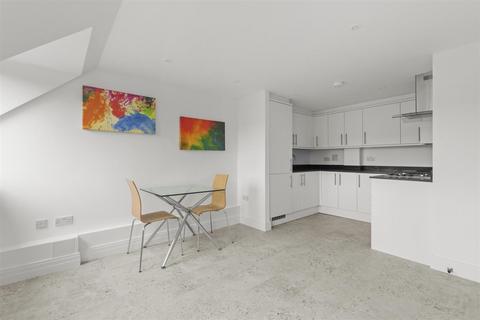2 bedroom apartment for sale, St. Marks Close, High Wycombe HP13