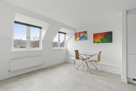 2 bedroom apartment for sale, St. Marks Close, High Wycombe HP13