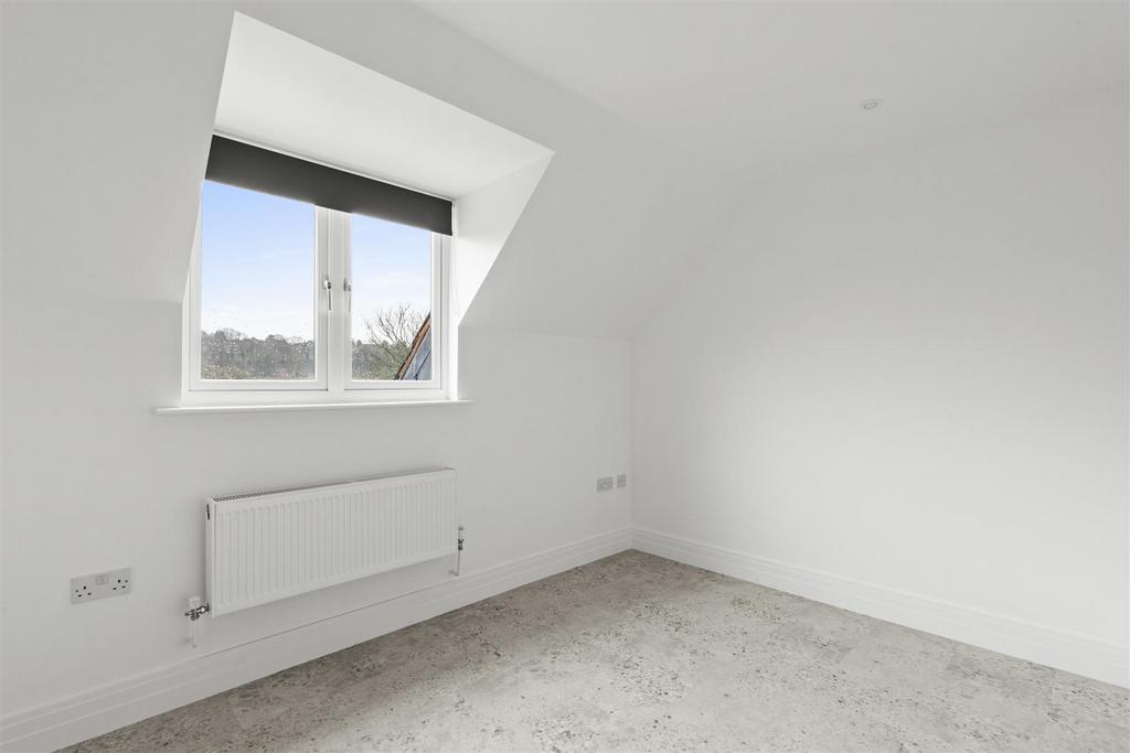 14 Clement Court, St. Marks Close, HP13 6 HQ-8.jpg