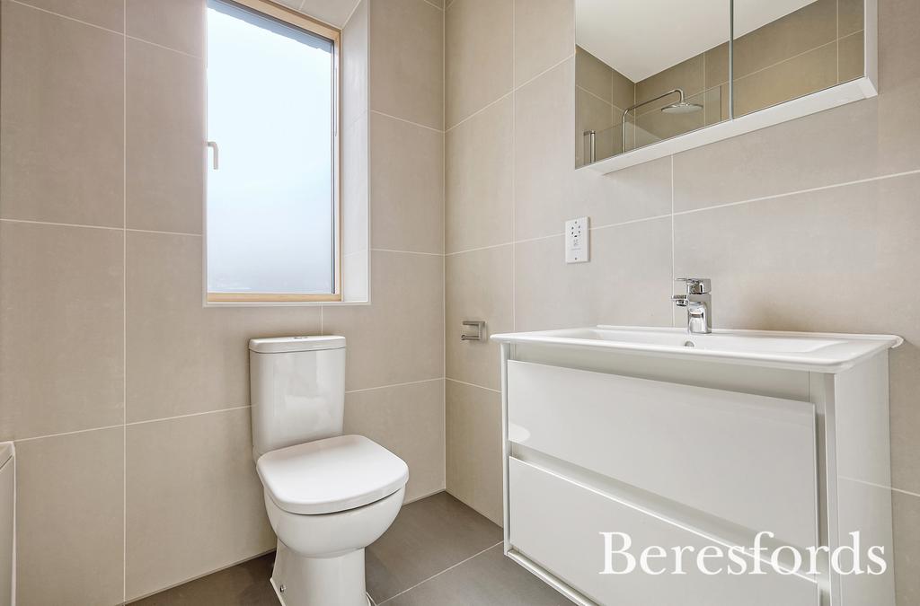 Bathroom 1st Floor