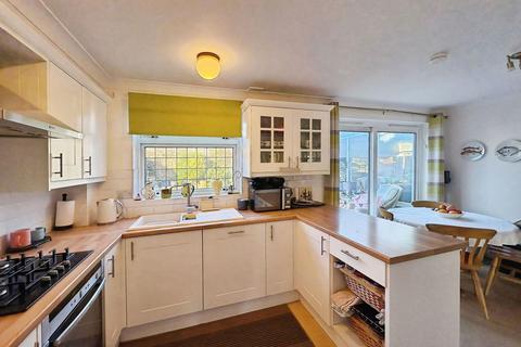 3 bedroom semi-detached house for sale, Pinks Hill, Swanley, BR8 8AG