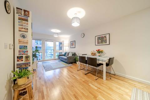 2 bedroom apartment for sale, Arla Place, Ruislip