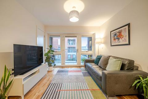 2 bedroom apartment for sale, Arla Place, Ruislip