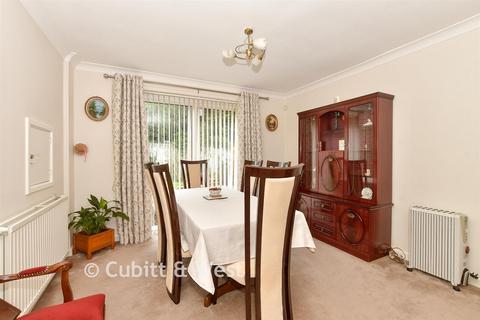 3 bedroom detached house for sale, Cissbury Hill, Crawley, West Sussex