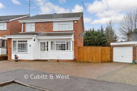undefined, Cissbury Hill, Crawley RH11