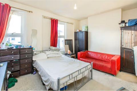 undefined, Vicarage Road, London, E15