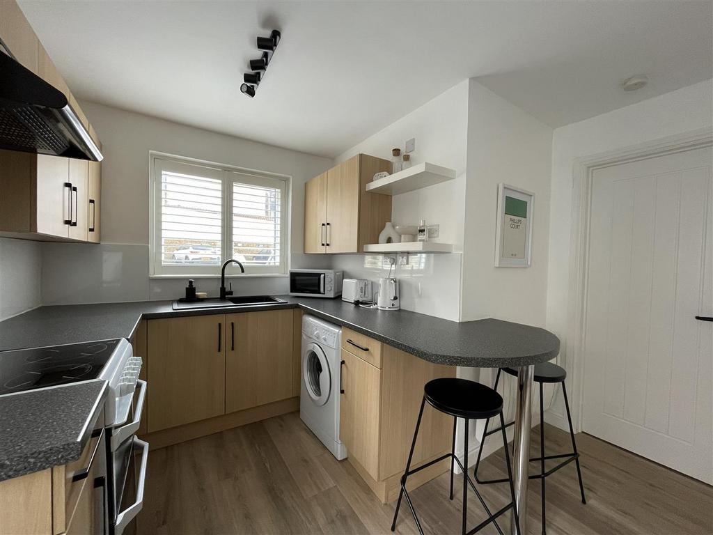 Kitchen Area (2).jpeg
