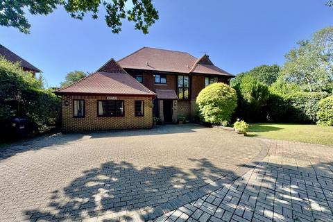 undefined, Tylers Green, Haywards Heath RH17