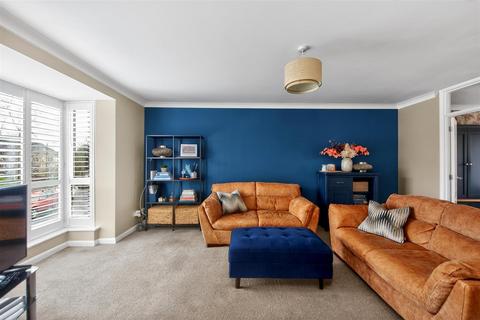 4 bedroom house for sale, Crawford Gardens, Horsham