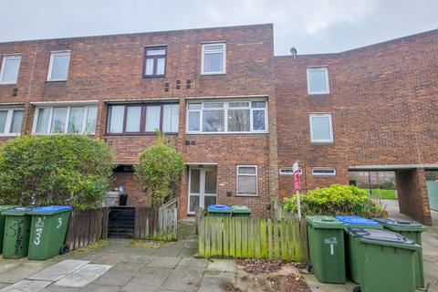 undefined, Rowntree Path, Thamesmead, london, SE28