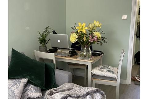 1 bedroom flat for sale, 11 Odessa Street, London, SE16