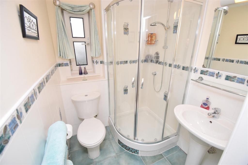 Bedroom one en suite shower room.jpg