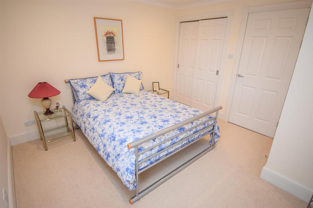 BEDROOM TWO-2.jpg