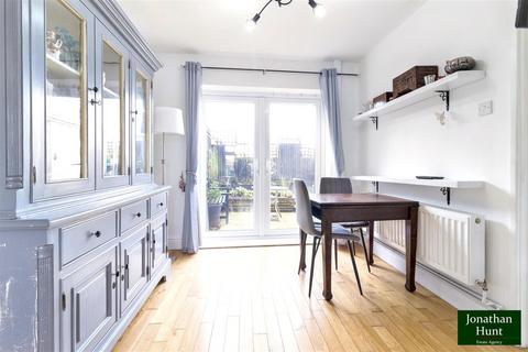 3 bedroom semi-detached house for sale, Roundhaye, Ware SG11