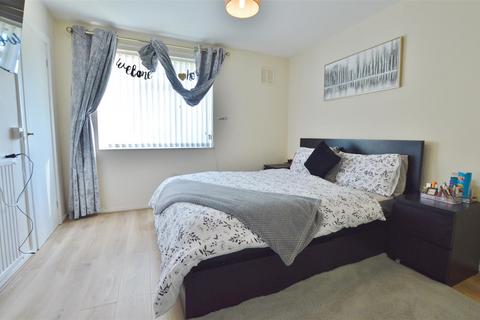 undefined, Grenville Close, Burnham