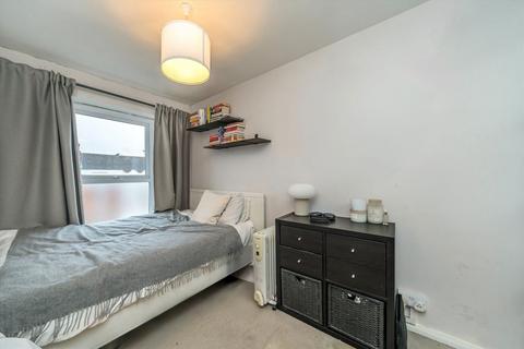 2 bedroom flat to rent, Arundel Terrace, London SW13