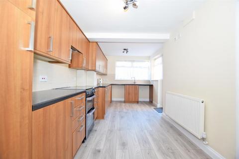 3 bedroom terraced house for sale, Winchester Way, Rainham, Gillingham
