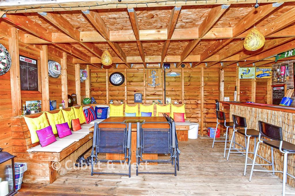 External Lifestyle Photograph