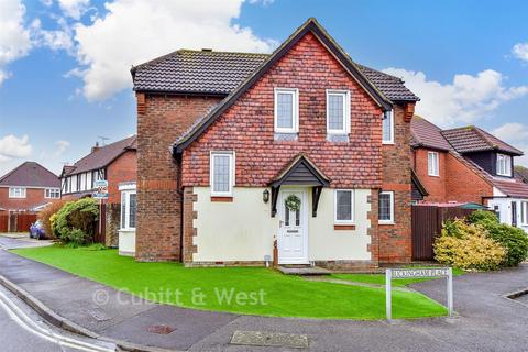 Buckingham Place, Rustington BN16