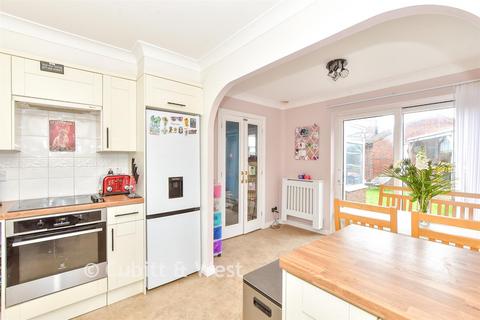 3 bedroom detached house for sale, Buckingham Place, Rustington BN16