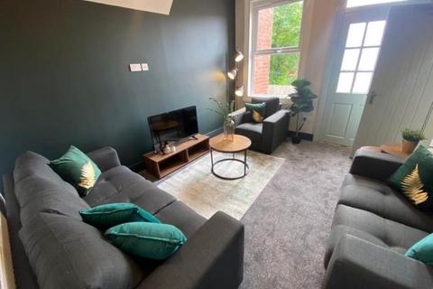 undefined, Beechwood Crescent (Room 5), West Yorkshire LS4