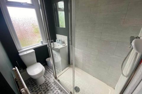 undefined, Beechwood Crescent (Room 5), West Yorkshire LS4