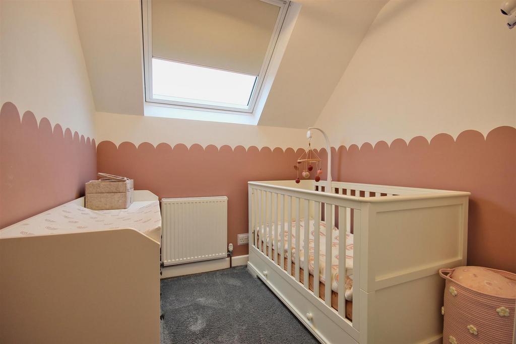 Bedroom 2 (rear)