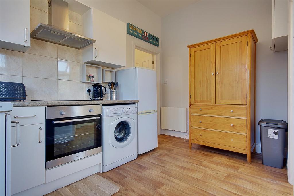 Heron Court Flat 1a A.jpg