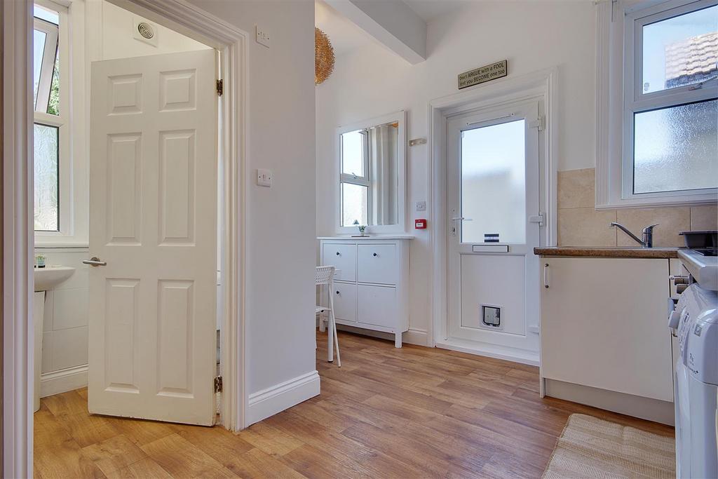 Heron Court Flat 1a C.jpg