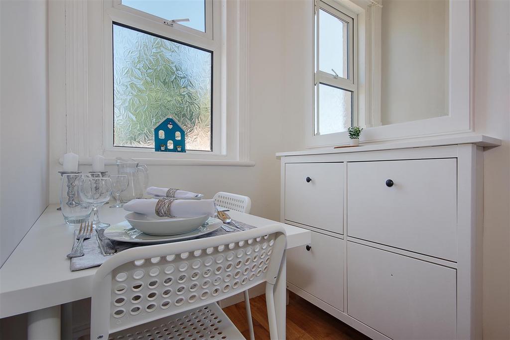Heron Court Flat 1a D.jpg
