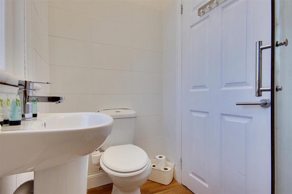 Heron Court Flat 1a F.jpg
