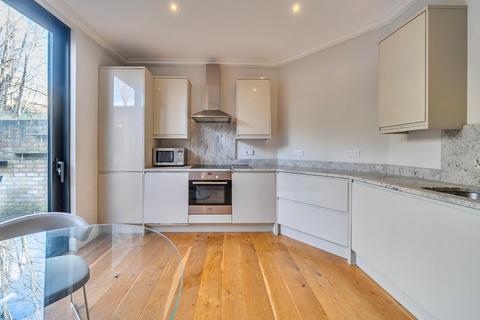 2 bedroom flat for sale, Cleveland Avenue, Chiswick, London, W4