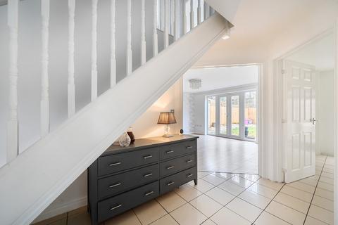 4 bedroom semi-detached house for sale, Fitzpiers Close, Taw Hill, Swindon, SN25