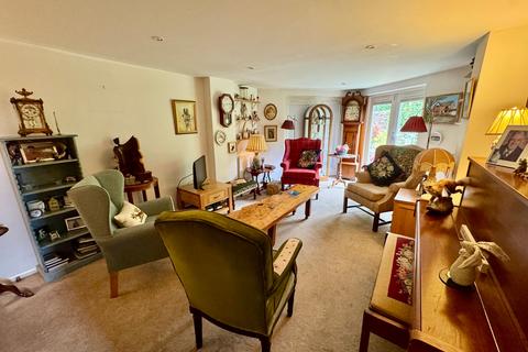 2 bedroom detached house for sale, South Street, Haywards Heath RH17