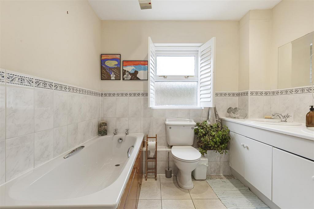 James anderson-1 seymour court  13 .JPG