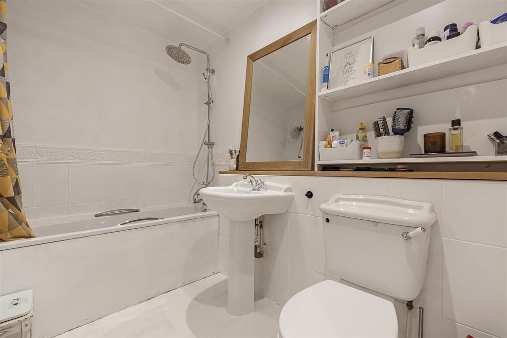 James anderson-1 seymour court  14 .JPG