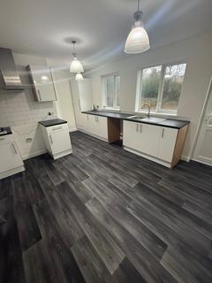 3 bedroom terraced house to rent, Central Avenue, North Shields NE29