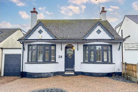 3 bedroom detached bungalow for sale, Recreation Avenue, Leigh-On-Sea SS9