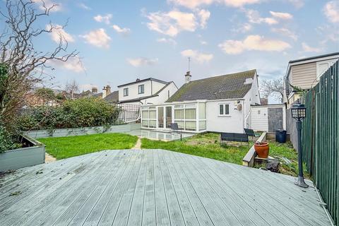 3 bedroom detached bungalow for sale, Recreation Avenue, Leigh-On-Sea SS9