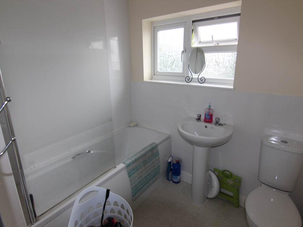Byron rd 42 bathroom