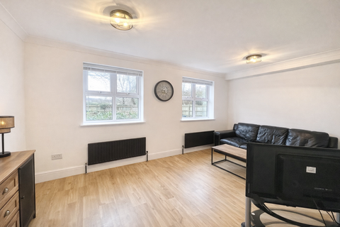 1 bedroom flat to rent, Osprey Road, Waltham Abbey, EN9