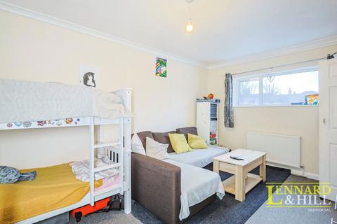 undefined, Dell Road, Grays RM17
