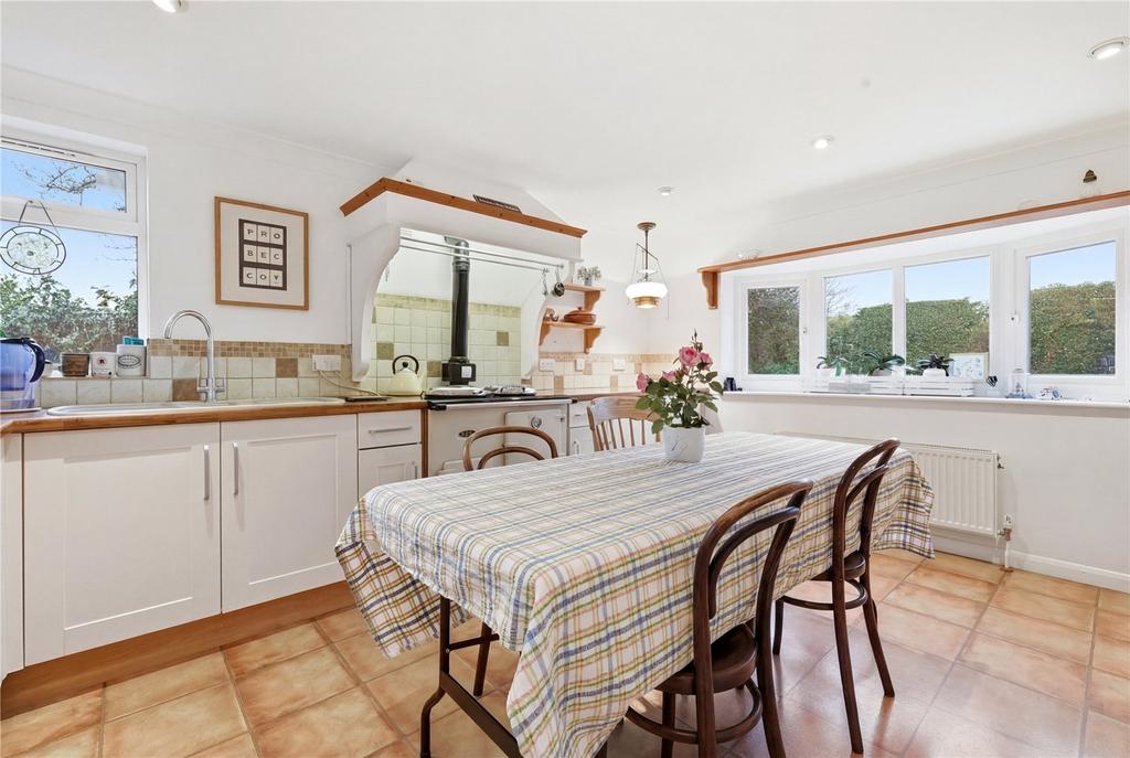 Kitchen/Breakfast